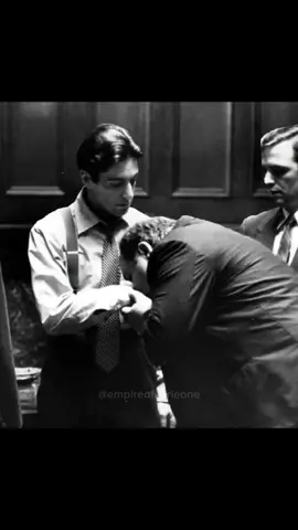 Real mafia 🇮🇹 Follow me for more  #gangster #michaelcorleone #thegodfather #movie #film 