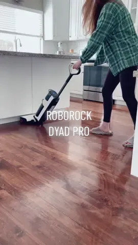 Using MAX MODE on my Dyad Pro to spring clean. I’m shook & in love w/ how easy it was 💛 #CleanTok #sosatisfying #calm #safe #asmr  #Roborock  #RoborockDyadPro #ACleanSweep @roborockglobal 