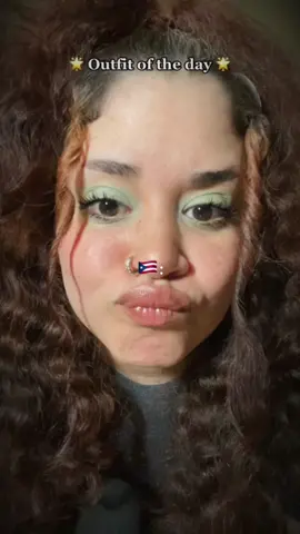 Proud boricua 🇵🇷  #puertorican #boricua #puerrtoriqueña #girlgamer #twitchstreamer #twitchaffiliate #streamergirl #curlyhairstyle #naturahairstyle #CapCut 