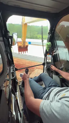 Cat 320 next gen na produção 💪🏻#cat #320 #caterpillar 