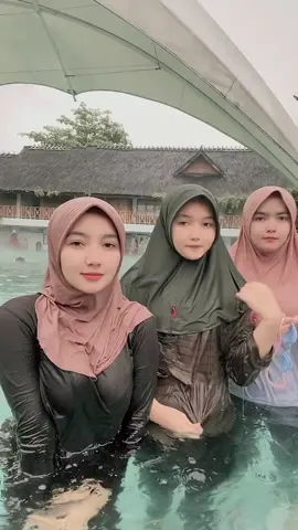 hijab tapi meresahkan #fakebody #bikintegang😱 #bikinketagihan #viral #tiktokhot #gadisbali #jandamuda #kienzy키엔지미엔✧ #indonesia #fypシ 0#rentalps #meresahkan 