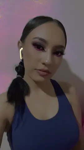 No estoy soportando 🫣  Makeup: @chispamakeup 