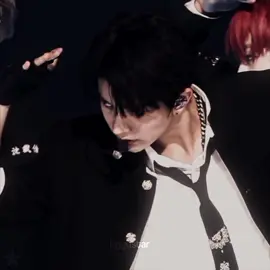 NOO THE COLOURING MADE IT LAGGY😭😭😭 // #yeji #heesung #edit #fyp 