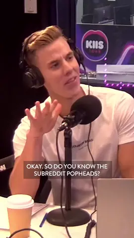 “Wow” - Carly Rae Jepsen, 2023 #popmusic #music #radio #carlyraejepsen #cringe 