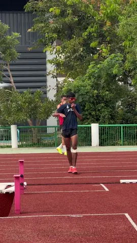 แก้ไข ปรับปรุง พัฒนากันต่อไป 🏃🏽‍♂️ #พลังทีมชาติ #นักกีฬากระโดดสูง 