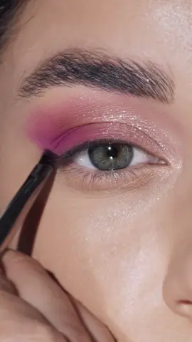 How pretty is this look using the NEW LOVE FACE  PALETTE 💕 This glam pink eye look IS PERFECT to be on trend for any occasion 💕  #ndproteam #makeupbyndproteam  Makeup Details: Base: ND Hygen Primer Serum ND Foundation X+ 25W  ND Face Glow Foundation 10  Eyes & Cheeks: ND Eyeshadow Base 01 ND Love Face Palette #natashadenona  #natashadenonabeauty #explore #explorepage #makeupartist #newformulas #discover #discoveryou   #ND #makeup #Love #lovefacepalette #pinkeyemakeup #viralmakeup #daytonight #eyeandcheekpalette #essentialmakeup #glamface #fyp #foryou 