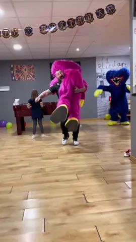 #divershowfiesta #viral #cumpleaños #lentejas #rey #huggywuggy @jefe de equipo 