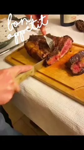 Moi les vegans… #viral #viande #barbecue #weberbbq #barbecueweber #boeuf #vegan #picanha #picanhadeboeuf #beef #poutoi #foryou #webergrills 