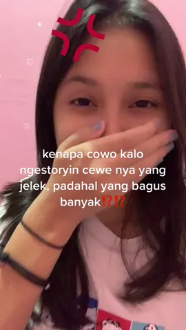 tmn”nya pasti mikir kl aku sejelek itu😔
