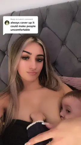Replying to @Lukie soz if feeding my child makes you uncomfortable 😘 #fy #fyp #foryou #tiktok #mumtok #mumsoftiktok #firsttimemum #normalizebreastfeeding 