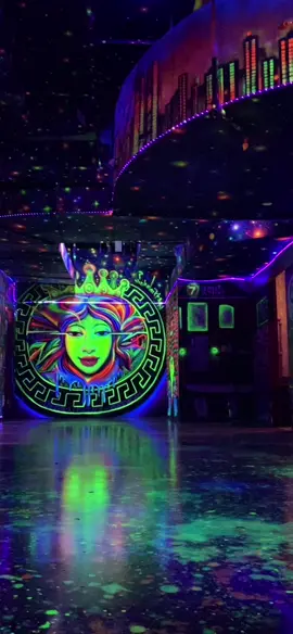 Just finished giving Hall of Fame Studios a facelift; from painting the ceiling to installing the floor to finishing murals. It’s a Dreamland! Featuring Nicholai Kahn (RIP) and the “Queens Hall of Fame” wall by @Danny . Stay tuned as we add more art and lighting. 🔥🔥🔥