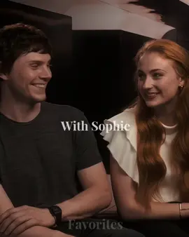With and Without Sophie 🥰#sophieturner #evanpeters #sophieturneredit #evanpetersismyhusband #fyp 