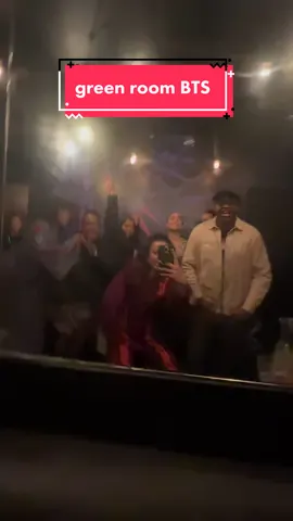 green room but make it a video. 😎 @djrevy_b @djkaraba  #toronto #greenroom #djlife 