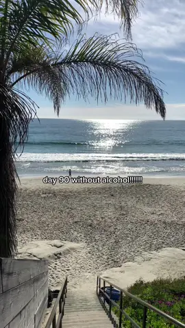 3 months down! 💯 i promise this day was alot more stressful than it looked 😛 #sobercurious #damplifestyle #alcoholfree #sober #SelfCare #selflove #GlowUp #healing 