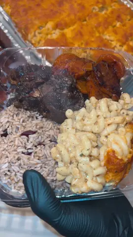 Successful day today selling plates 🔥👨🏾‍🍳 hope everyone enjoyed 🙏🏾💯 #bookchefreem #privatechef 