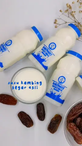 Ramai yang cari susu kambing untuk bulan puasa nanti. Lebih2 lagi masa sahur, kalau tak minum susu kambing memang tak boleh. Ramai pilih susu kambing kerana sifat alkalinya dan kaya lemak baik untuk beri tenaga.  Haaa.. apa yang istimewa susu kambing KALMAXX ni? Susu kambing segar berkualiti tinggi yang banyak khasiatnya.. 😍 Feedback yang selalu dapat, sahur dengan susu kambing KALMAXX premium kenyang, rasa lebih bertenaga, kadang buat kerja sampai tak sedar sedang puasa sebab tak rasa lapar.  Alhamdulillah dapat bantu ramai lagi dengan manfaat susu kambing segar KALMAXX masa bulan puasa ni ❤️ Nak susu kambing KALMAXX? Ajomm order sekarang.. www.wasap.my/60192487074/SusuKalmaxx                                                                #kalmaxx #goatmilk #minumansunnah #susukambingsegar #susukambingoriginal #balakong #cheras #serikembangan #kajang #putrajaya #cyberjaya #puchong #bukitjalil #puncakjalil #pandan #ampang #hululangat #bangi #pantaidalam #petalingjayaselatan #semenyih 