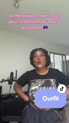 Honnêtement j’étais archi Aigris au debut mais finalement quand Le fameux Tayc est arrivé le Show était présent,  #tayclareunion #tayc #concert #lareunion #braspanon974 #france #outfit #jemhabilleavecvous #mode #outfitoftheday #tenudujour 