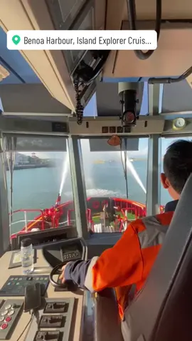 Kuras air laut dulu 😂😂😂                                    #firefighter                                                                                     #asd #asdtug #ztech #pelindo #pelindo3 #pelabuhan #crew #deckdepartement #enginedepartement #pelabuhanbenoa #asisttug #pelaut #jobpelaut #jobpelautindonesia #story #storypelaut #pelautindonesiatiktok🇲🇨  #fyp #fypシ #fypage 