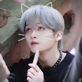 lee know version 🐾 @http.돼끼  #leeknow #straykids #skz #스트레이키즈 #leeminho #리노 #edit #cute #fyp #trending #viral 