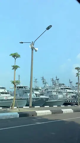 Indah banget masyaallah🤍 #fyp #surabaya #koarmada2 #kapaldewaruci 