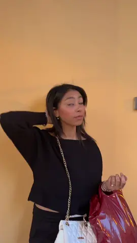 #Classystyle #style #Fashionstyle #Casualoutfits #Modelwalkinpublic #Fashionweek #Outfit #Streetwearoutfit #Girls #Ideeoutfit #Italiangirl #halaloutfit #PrettyWoman #outfitdrip #Classyoutfits #Styletypes #FashionWeek #outfit 