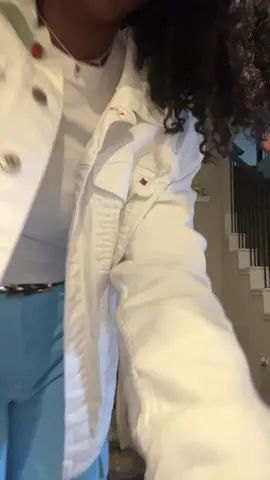 We just vibing here😭😭 dc: @cacherel_ll 