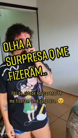 Mesmo sem me conhecer vcs me fizeram uma surpresa maravilhosa..Gratidão pelo carinho Vivi e Família Obrigada Amei ❤❤