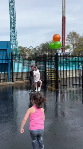When its your sons first time experiencing a splash ride and it obliterates him. 🤣🤣🤣#sixflagsovertexas #aquamanride #splashride #fyp #funnyfails #kidvideos 
