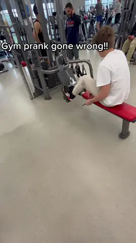 That apple quality#gym #foryou #gymbro #tren #funny #prankwars 