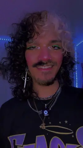 what do you guys think? #foryou #virgo #theythem #makeup #transition #queertok #lgbt #viral #trending #prettytheycentral #genderfluid #xyzbca #alt #fypシ #newtrend #starwars #anakinskywalker #ihatethem #attackoftheclones 