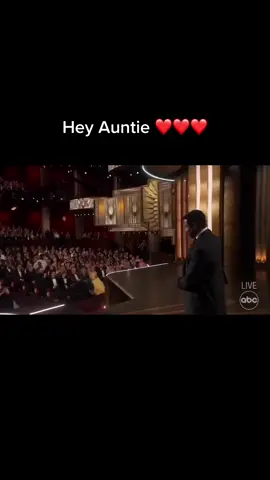 Hey Auntie… We love you! #MichaelBJordan #TeamMBJ #AngelaBassett #Oscars2023 #JonathanMajors  