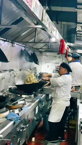 Sông có lúc người có khúc :) #chefskill #food #cooking #fyp #kitchenskills #kitchentips 