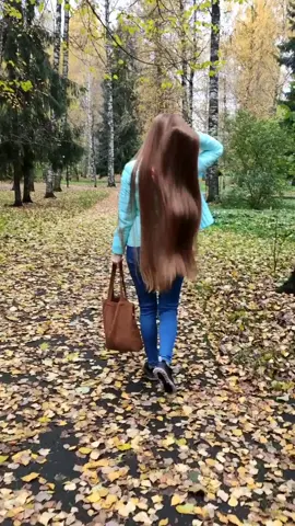 Just follow me❤ #walkwithme #longhair #realrapunzel 