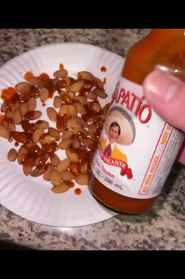 Ay papaaaa 😮‍💨 🤌🏼🤌🏼#tapatio #almonds #chile #