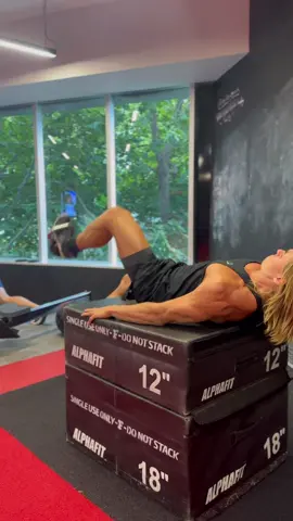 WEAK OR TIGHT HIP FLEXORS? HIT THIS 🛠️🔥 🔥WARM UP: 2 Supersets 1️⃣ Kneeling hip circles x 10 each side 2️⃣ Seated leg lifts x 10 each side 🔥 STRENGTH SET: 4 Supersets 3️⃣ Box KB leg lifts x 10 each side  4️⃣ Banded knee drives x 20 🧊 COOL DOWN: 2 sets 5️⃣ ATG lunge hold - 30 sec each side  #mobility #foryoupage #Fitness #strongbody #healthiswealth #loadedstretch #workout #learn #length #strength #getmobile #weak #stronghips #hipflexors #hips #strength #hipstrength #flex #flexors 