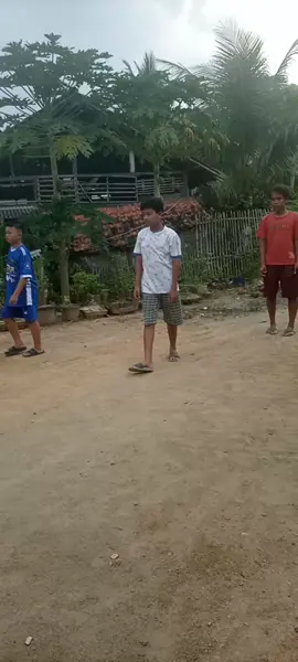 siapa disini yang kangen main kelereng