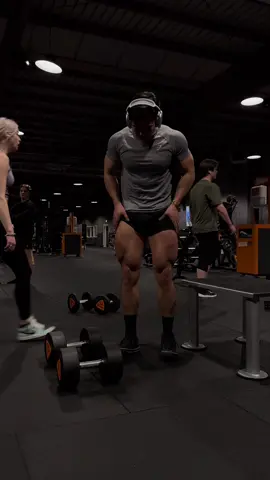 What was he thinking? #fyp #bulgariansplitsquat #viral 