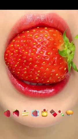 🍓딸기디저트먹방 Strawberry Desserts Mukbang #먹방asmr #emojifood #eatingsounds #fyp #입술계 #strawberryshortcake #딸기먹방 