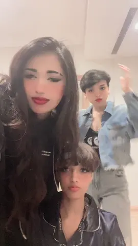 هههههههههههههههههههههههههههههههههههههههههههههههههههههههههههههههههههههه #شعب_الصيني_ماله_حل😂😂 