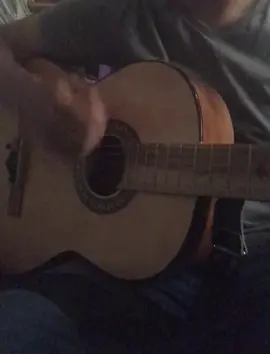 tocando guitarra chicos proximamente cantando con mi voz#tocandoguitarra #kevinkarl #soyjunior #canatando #fipシviral #fyp #parati #viral #porfavor 