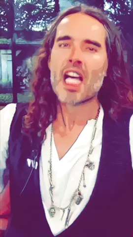 Russell Brand goes off on Joe Biden in hilarious rant as only he can #foryoupage#foryou#fyp#fypage#russellbrand#hollywood#biden#celebrity#usa#america