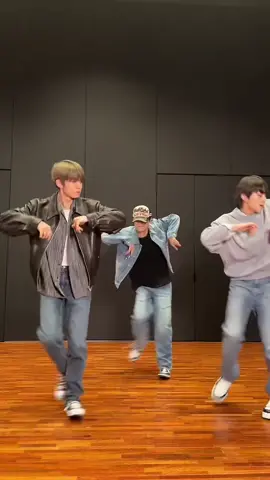 Blue Check😎 #ENHYPEN #JUNGWON #HEESEUNG #JAY #bluecheck #bluecheckchallenge 