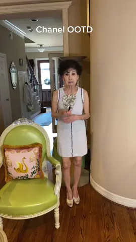#joanneismymom #styledbyjoanne #OOTD #chanel #vintage #outfitinspo 