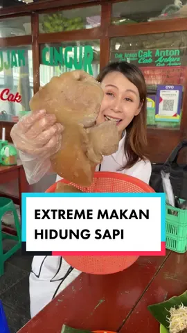 Termasuk makanan extreme gak sih hidung sapi .. tapi kalau orang Jawa Timur sudah biasa makan ini ya … #sibungbung #serunyakuliner 