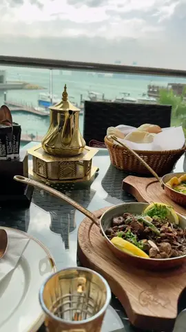 احلى فطور على اطلالة بحر البحرين ❤️#البحرين🇧🇭 #صباح_الخير #صباحكم_أحلى_صباح #البحرين #فطور_الصباح #بحر_البحرين #اطلالة_رائعة #اطلالة_على_البحر #بحر 