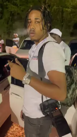 skeng just arriving at brtweekend wid the wul rattygang #fypシ #explore #skeng #rattygang #team #skengdon #losangeles #for #international #lilwayne #rattygang #newyork #instagram #foryoupage #fyp #fypage #foryou #molly 