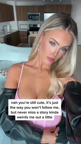 like what are you trynaaaa hide