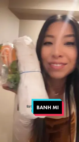 ngl my jaw is tired from eating that banh mi 😂 #banhmi #food #Foodie #vietnamese #sandwich #mtnoodles #minnesota #eatwithme #asmr #crunch #mukbang
