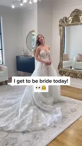 Come along with me to my photoshoot😊📸 Feel free to ask me questions down below about modeling! @bloomnu #model #modeling #photoshoot #bride #wedding #dress #weddingdress #bloompartner 