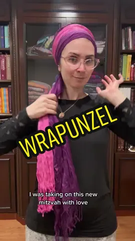 While coving my hair is now a huge part of my identity, it wasn’t something I was excited about before i got married. Use my code MIRIAM15 to get 15% off your next @wrapunzelofficial order. #headcovering #tichel #ticheltutorial #wrapunzel #partnership 